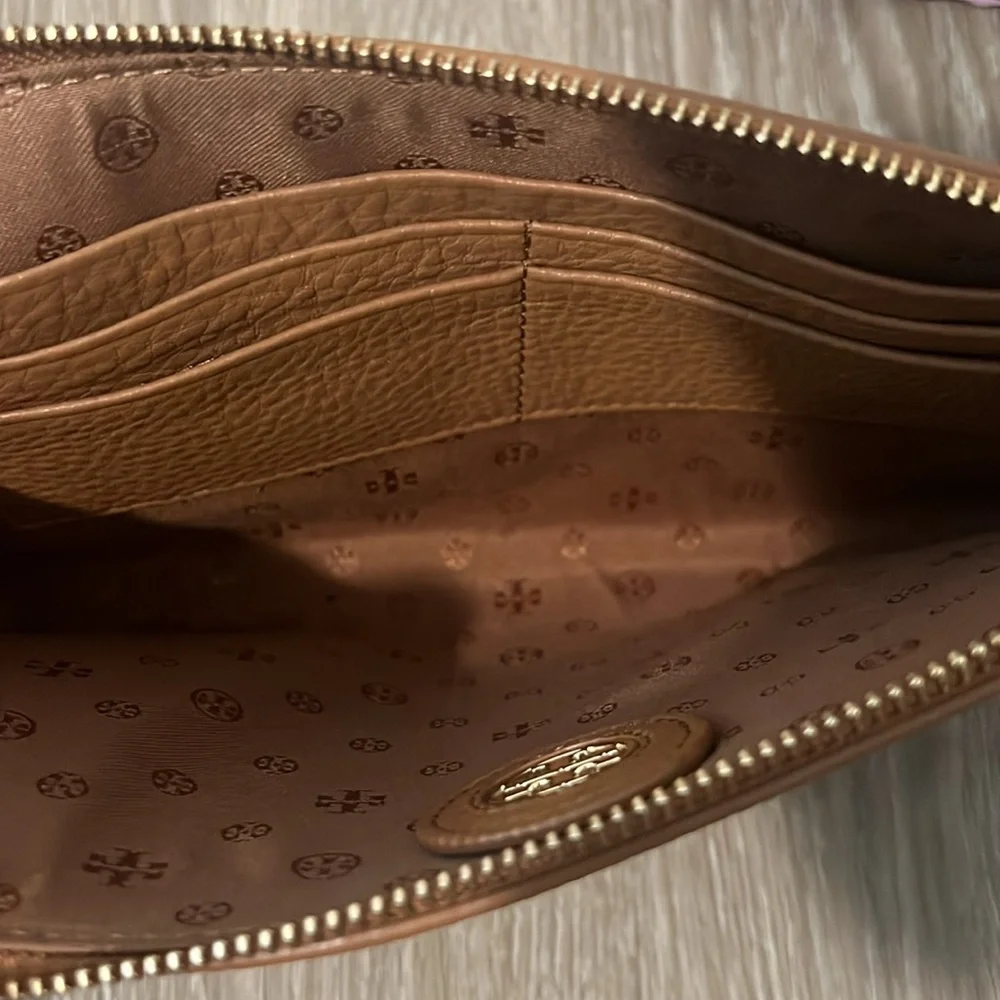 Tory Burch Brown Leather Crossbody Bag - Picture 3 of 4